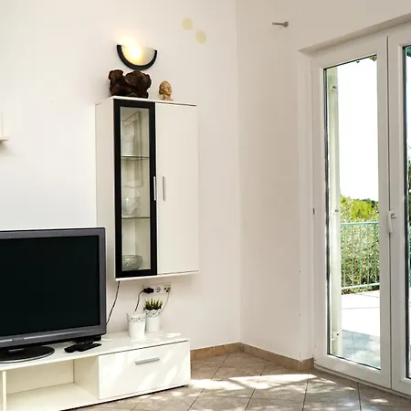 Holiday home Gandalj_2
